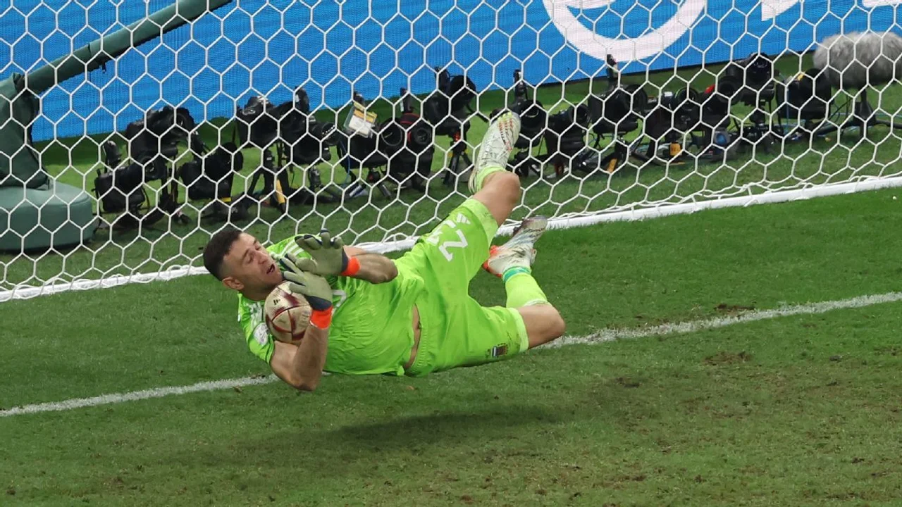 Argentina Goalkeeper Emiliano Martinez Breaks Record For Most Saves In World Cup Final